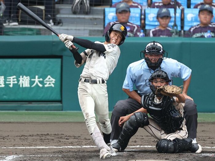 体重50～60キロ台でも“飛ばないバット”でも甲子園優勝校と打ち合える…「なでるスイングではなく」「つないでいけば」胸を張った敗戦校＜Number Web＞ photograph by JIJI PRESS