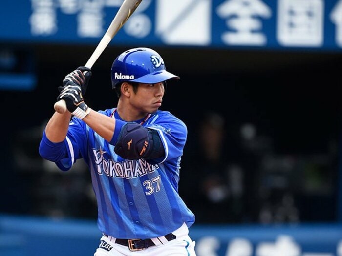 ラミレス監督が求める初球打ち。桑原将志が開眼、1番固定なるか？＜Number Web＞ photograph by Naoya Sanuki