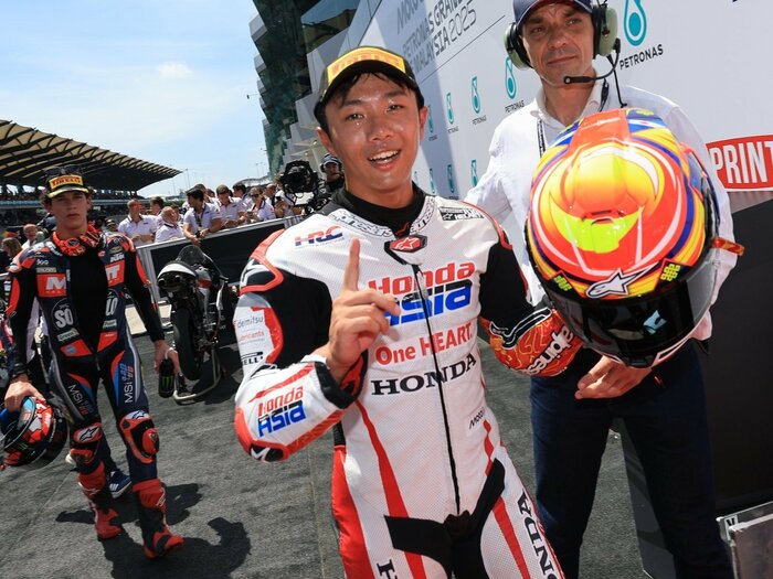 来季Moto2昇格決定の古里太陽がMoto3初優勝達成…マレーシアで最速だった理由と、リスペクトする小椋藍との絆＜Number Web＞ photograph by Satoshi Endo