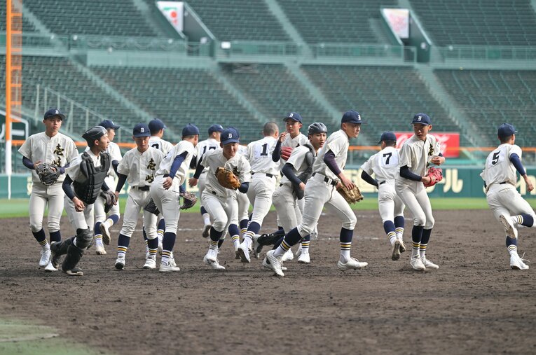 離島のハンデを跳ね返し甲子園にやってきた壱岐高。今後は「甲子園で勝てるチームを目指す」という　©JIJI PRESS