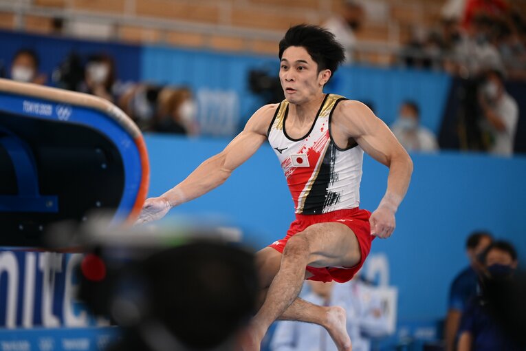 団体決勝の跳馬（谷川航） ©Naoya Sanuki／JMPA