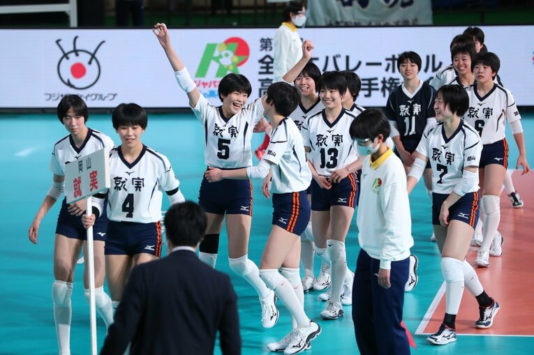 昨年、春高バレーの頂点に立った就実高校　©︎Yohei Osada/AFLO SPORT