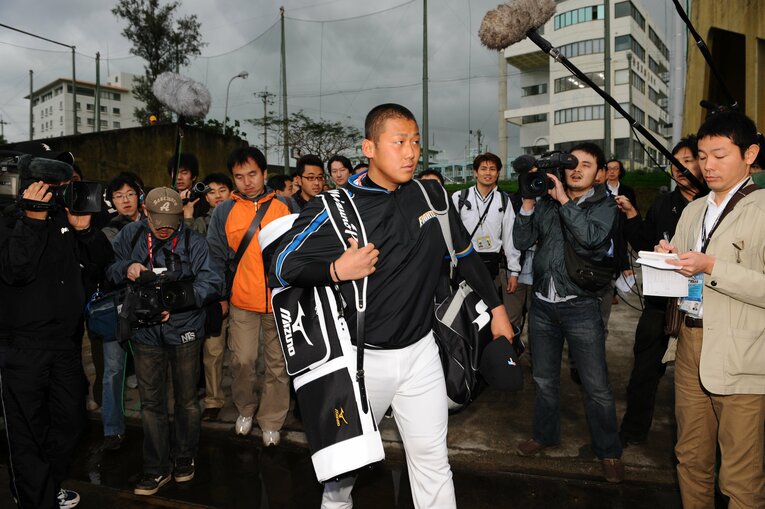 入団一年目から凄まじい注目を浴びた中田翔　©︎Hideki Sugiyama