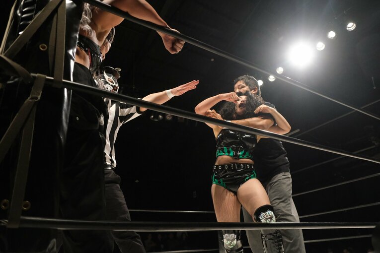 「圧倒される肉体美」を目指す新人女子プロレスラー…コンテストにも出場するZONESが語る“理想像”「実は体重が10kg減ったんです」(109)