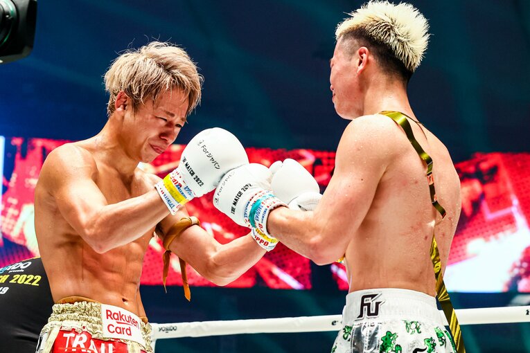 2人が同時に感極まる場面も　©THE MATCH 2022/Susumu Nagao