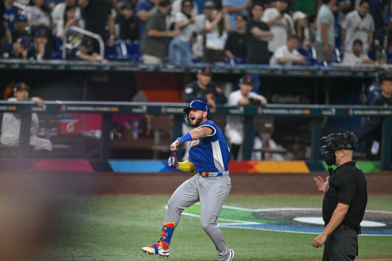 逆転3ランを放ったベネズエラのW・アブレイユ　©️Nanae Suzuki