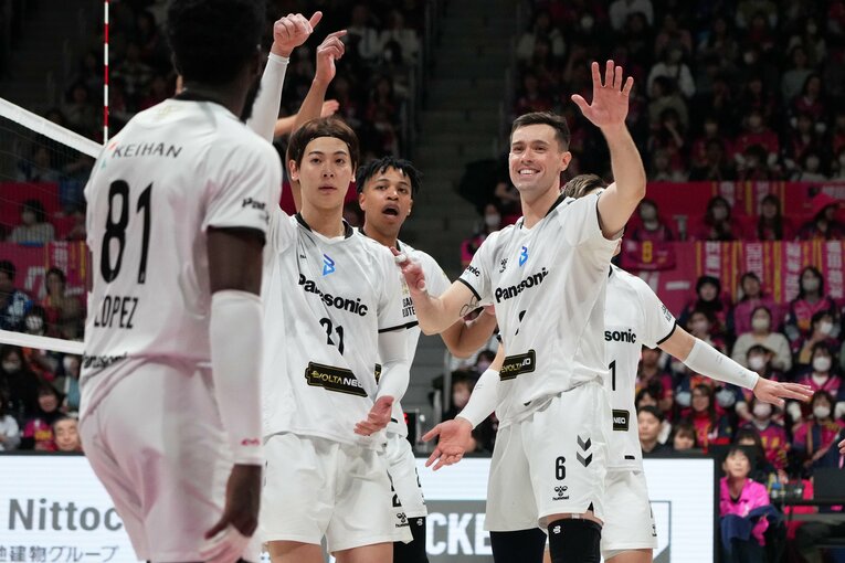 2シーズンにわたって大阪ブルテオンで活躍したトーマス・ジェスキー（右）©︎Koji Watanabe/Getty Images