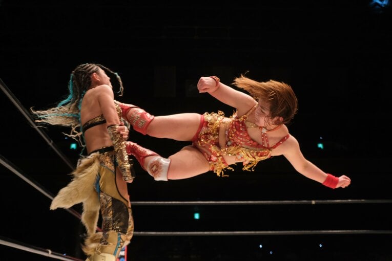 「泣いてんじゃねえ！ってビンタしたけど…」WWEから帰還したSareeeが日本で目指す“プロレス”とは？「ライバルはいればいるほど面白い」(14)