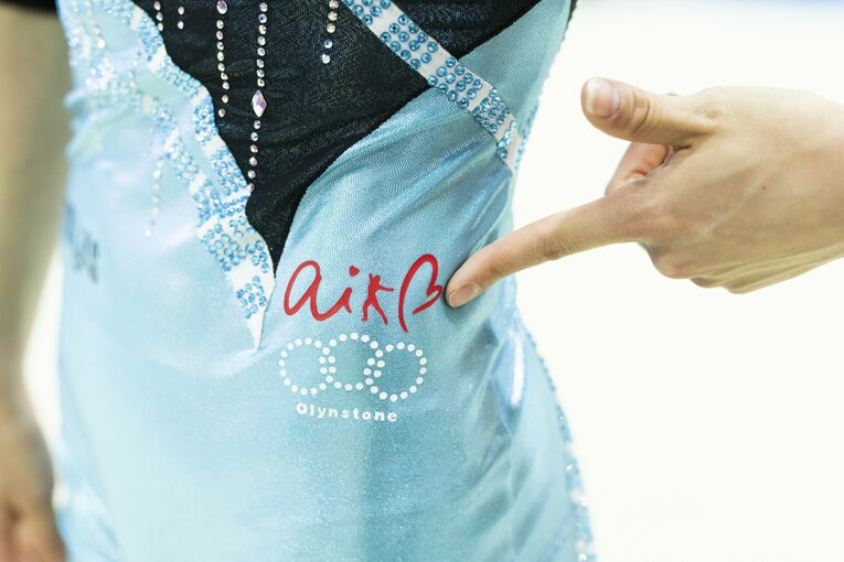 自身が開発した新レオタード「アイタード」を着用する杉原愛子　©Asami Enomoto