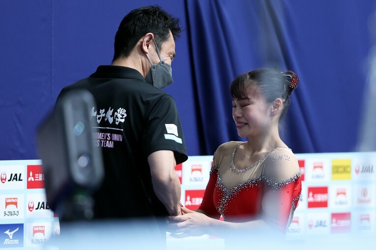 演技後には大野監督のもとで、涙があふれた　©Getty Images