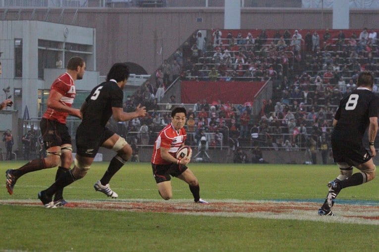 2013年11月、少年時代の憧れだったオールブラックスと秩父宮で対戦した　©︎Nobuhiko Otomo