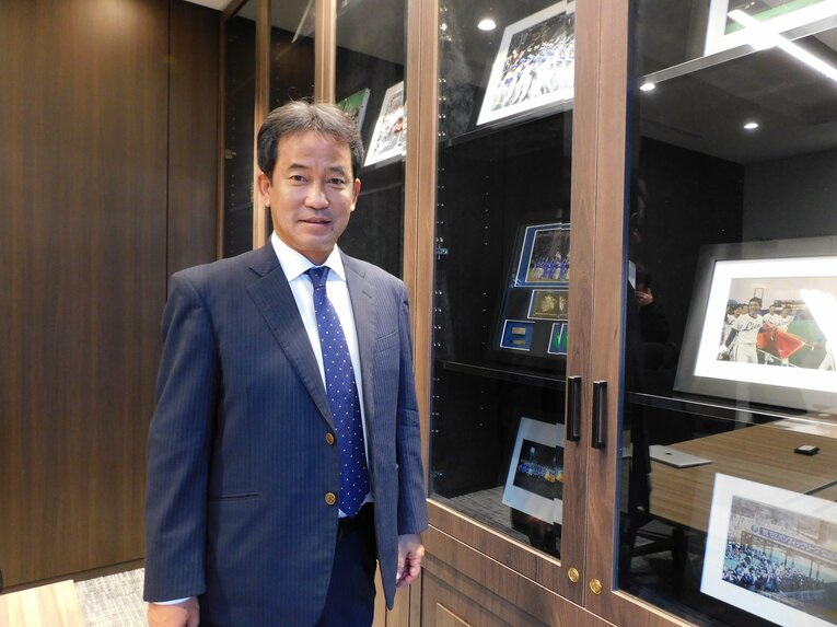 山田について話す埼玉西武ライオンズの潮崎哲也・球団本部編成グループディレクター