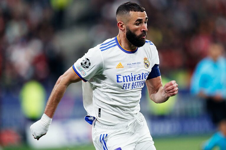 覇権奪回を実現したR・マドリーにおいて、34歳のベンゼマの存在感は絶大だった ／ photograph by Daisuke Nakashima