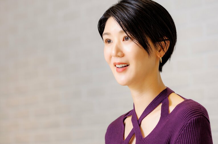 現役時代の闘病期を振り返った栗原恵さん（40歳）。周囲のサポートへの感謝を今も忘れない ／ photograph by Kiichi Matsumoto