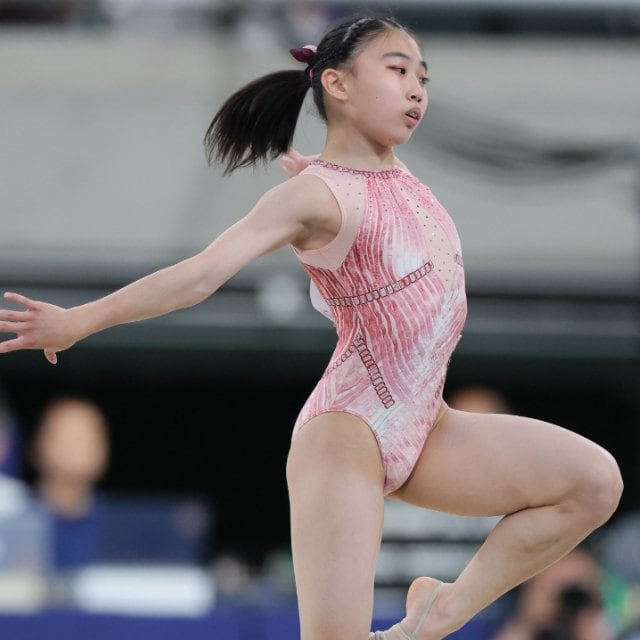 女子体操　村上 体操・村上茉愛へ盟友・寺本明日香が託す思い。57年ぶりのメダル ...