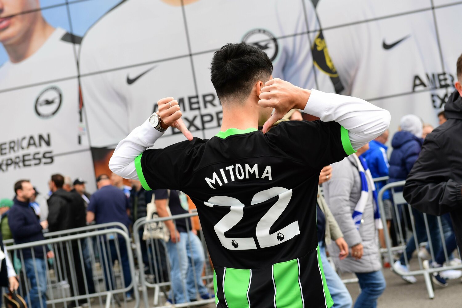 昨シーズン取材したところ、「ユニフォーム売上はミトマが断トツ1位」(クラブ公式ストア店員) ©AFLO