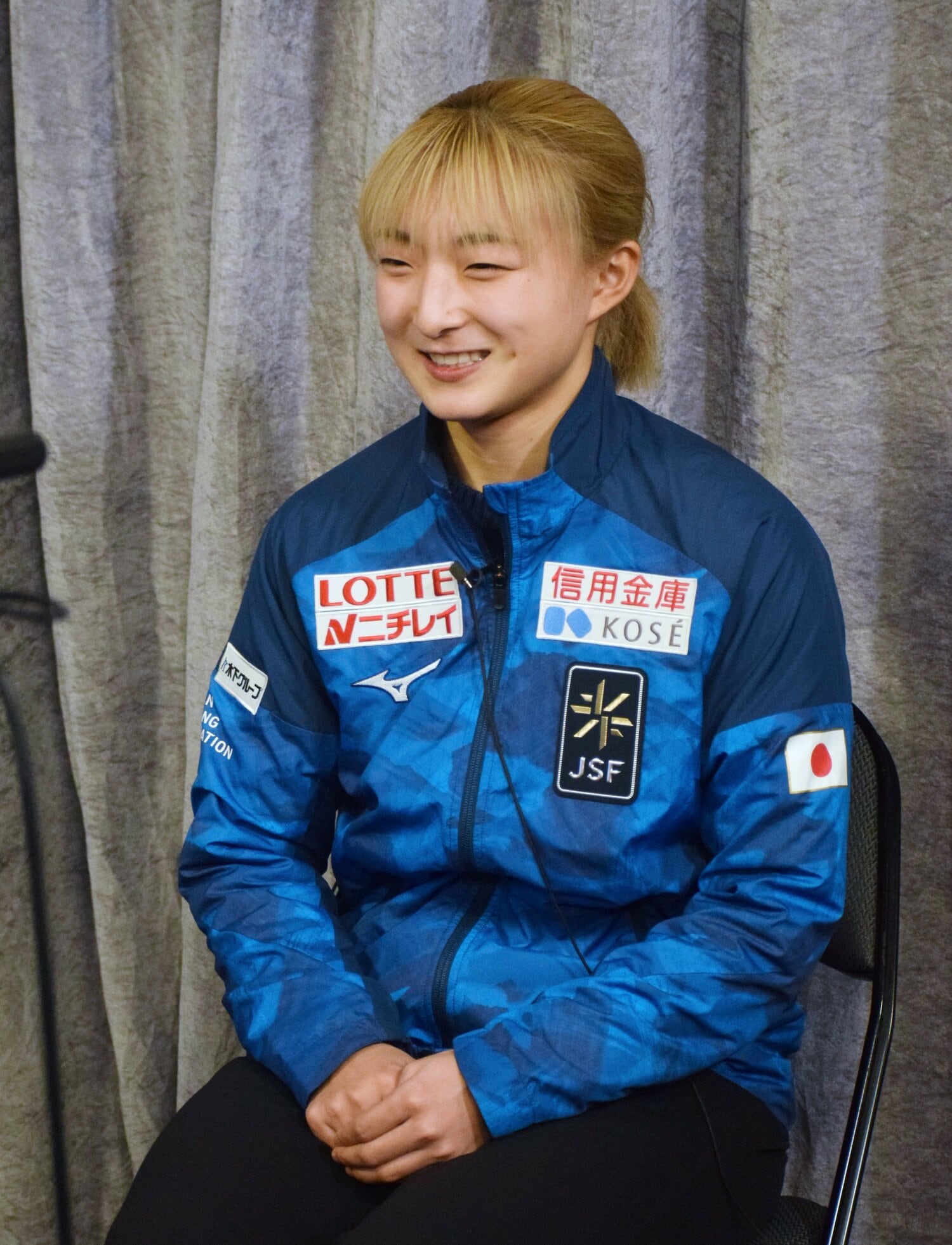 世界選手権から一夜明けのインタビューに応じた坂本　©︎JIJI PRESS