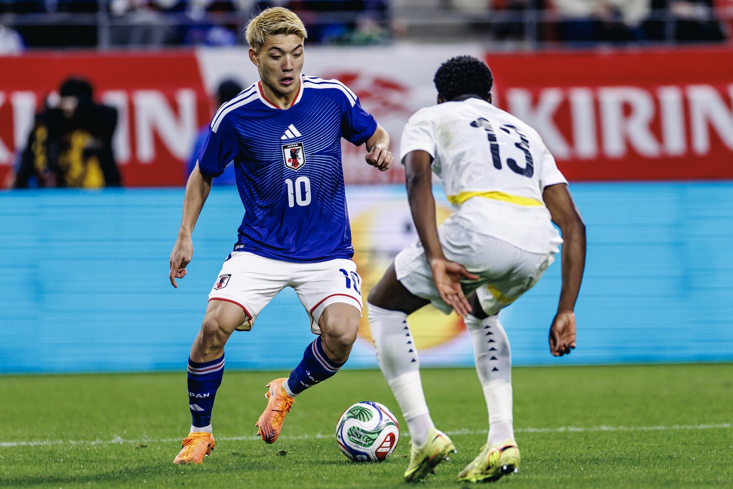 ガーナ戦で2点目を挙げた堂安　©Kiichi Matsumoto