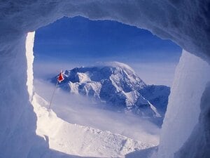 「雪崩で行方不明の可能性も」冬のアラスカで”遭難”して…ある世界的登山家が「引退」を決断した瞬間