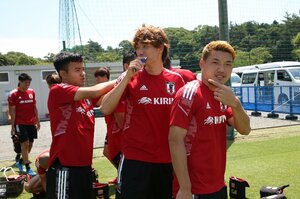 【必見】「建英はよく歌ってる」「堂安律に救われた大ピンチ」って？五輪代表を“最も知る”板倉滉が22人の素顔を解説！