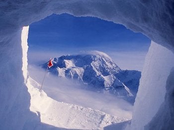「雪崩で行方不明の可能性も」冬のアラスカで”遭難”して…ある世界的登山家が「引退」を決断した瞬間＜Number Web＞ photograph by Masatoshi Kuriaki