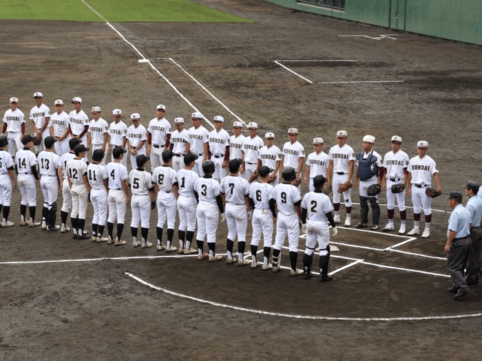 「何百万円のボーナスを捨てて、教師になるなんてお前バカか?」高校野球が好きすぎる東大エリート…“甲子園予選”で実現した「東大卒監督vs東大卒監督」<Number Web>