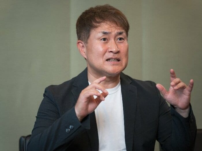 「ほとんどが想像ですよ」武藤敬司、長嶋、新庄…神奈月56歳が“正統派ものまね”を捨てたワケ「似てる、似てないだけじゃ判断させない」<Number Web> photograph by Shiro Miyake