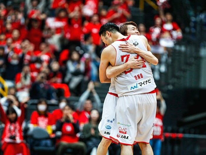 Bリーグ開幕、千葉ジェッツの変革・下。元選手、アパレル人材がフロントに。＜Number Web＞ photograph by Kiichi Matsumoto