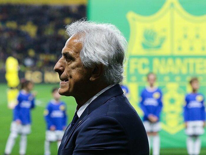 ハリルホジッチは古巣を救える？傲慢な会長と衝突までの秒読み。＜Number Web＞ photograph by Getty Images