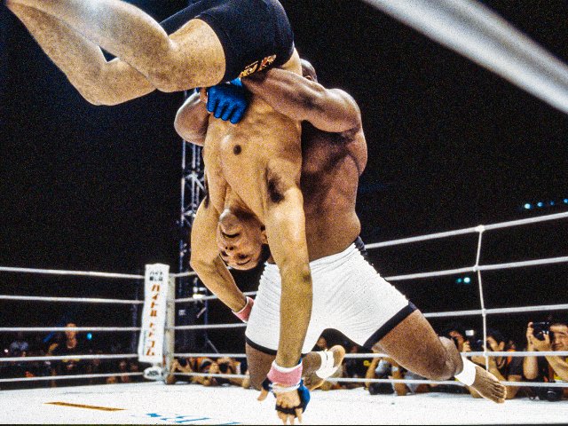 アントニオ・ホドリゴ・ノゲイラ直筆サイン入り超大型写真…ブラジル元男性総合格闘家 アントニオ・ホドリゴ・ノゲイラ直筆サイン入り超大型写真
