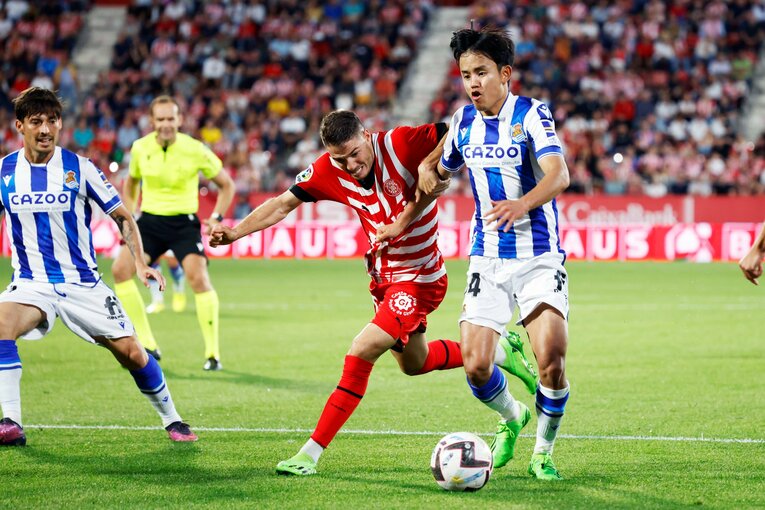 久保建英、ソシエダ同僚に「次は頼むよ」とウインク… カメラマンが収めた“1ゴール1アシスト＋余裕・信頼度アップの決定的瞬間”(19)