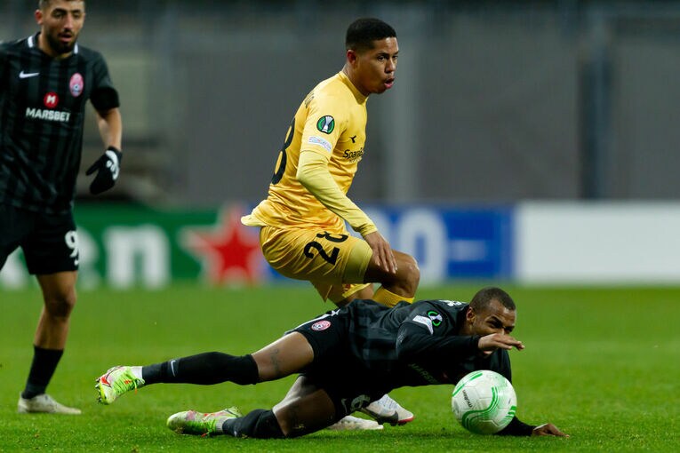 ゾリャ・ルハンシクのジュニーニョも逃避行を強いられたという　©Getty Images