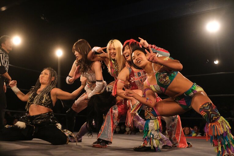 「あんまり胸を張って言えなくて…」悩んでいたAZMを受け入れた“5人のお姉ちゃん”との話…キャリア10周年「クソガキ全開で（笑）」(22)