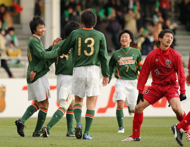 青森山田高時代の柴崎岳（2010年撮影）【2枚目／全2枚】　©JIJI PRESS