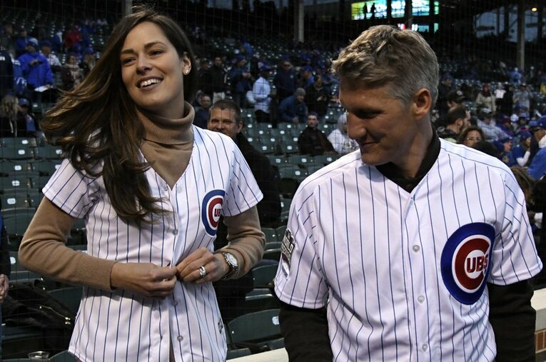 アナ・イバノビッチ（右は夫のシュバインシュタイガー） ／ photograph by Getty Images