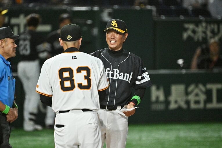 ソフトバンクを率いる小久保裕紀監督 ©Hideki Sugiyama