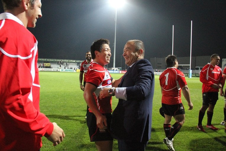 2012年、ルーマニアに欧州でのアウェーのテストマッチ初勝利をあげて、エディー・ジョーンズHCに迎えられる小野晃征　©︎Nobuhikoto Otomo