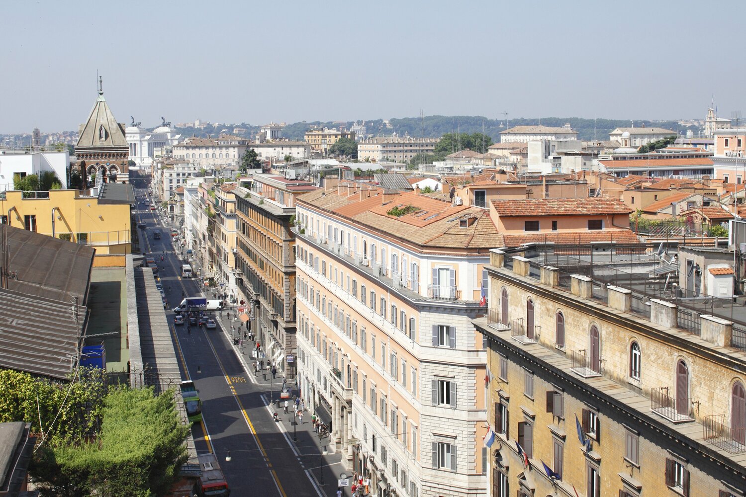 イタリア・ローマの町並み　©BUNGEISHUNJU