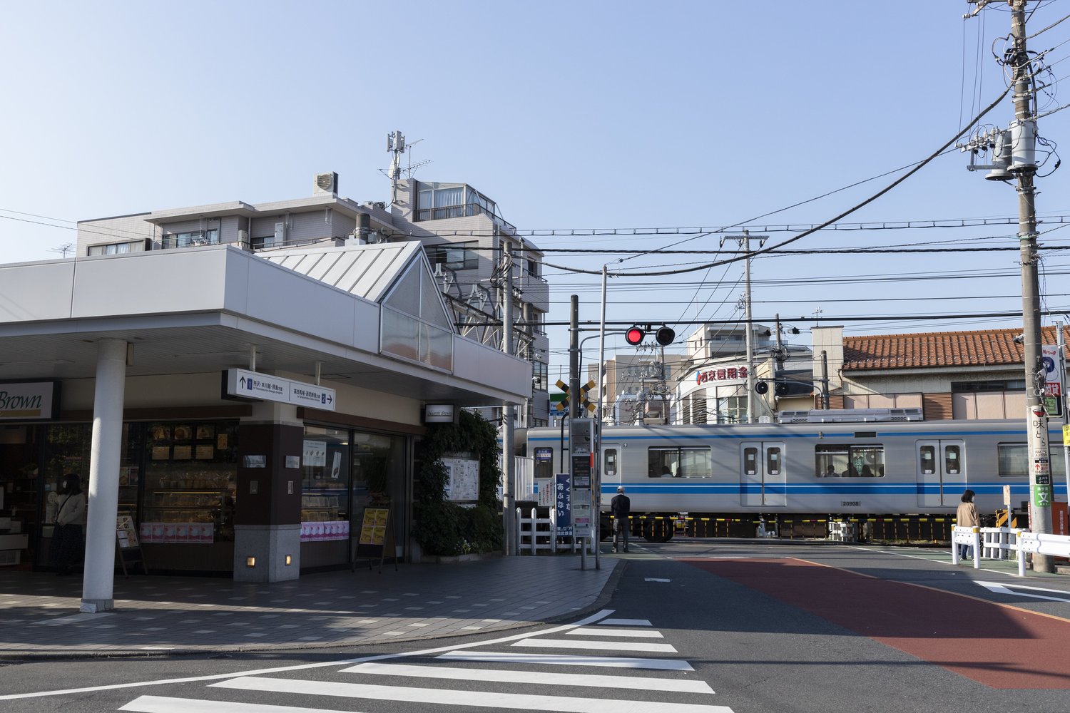 上井草駅前から南側へ歩いていく