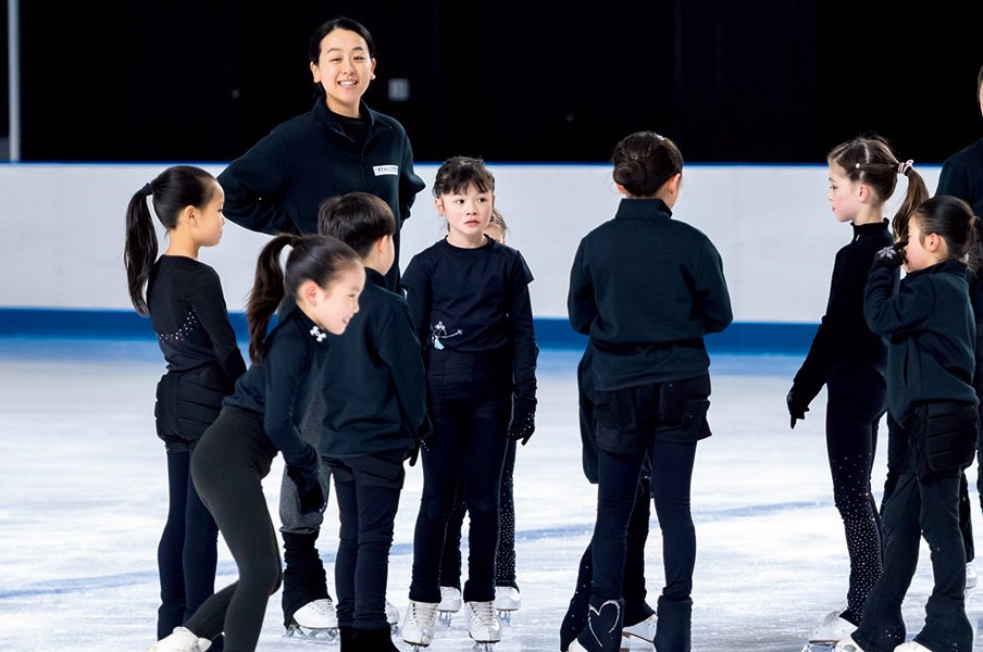 浅田真央「『毎日やりがいを感じています』。“自分らしい指導者”を目指して」＜Number Web＞ photograph by Takuya Sugiyama