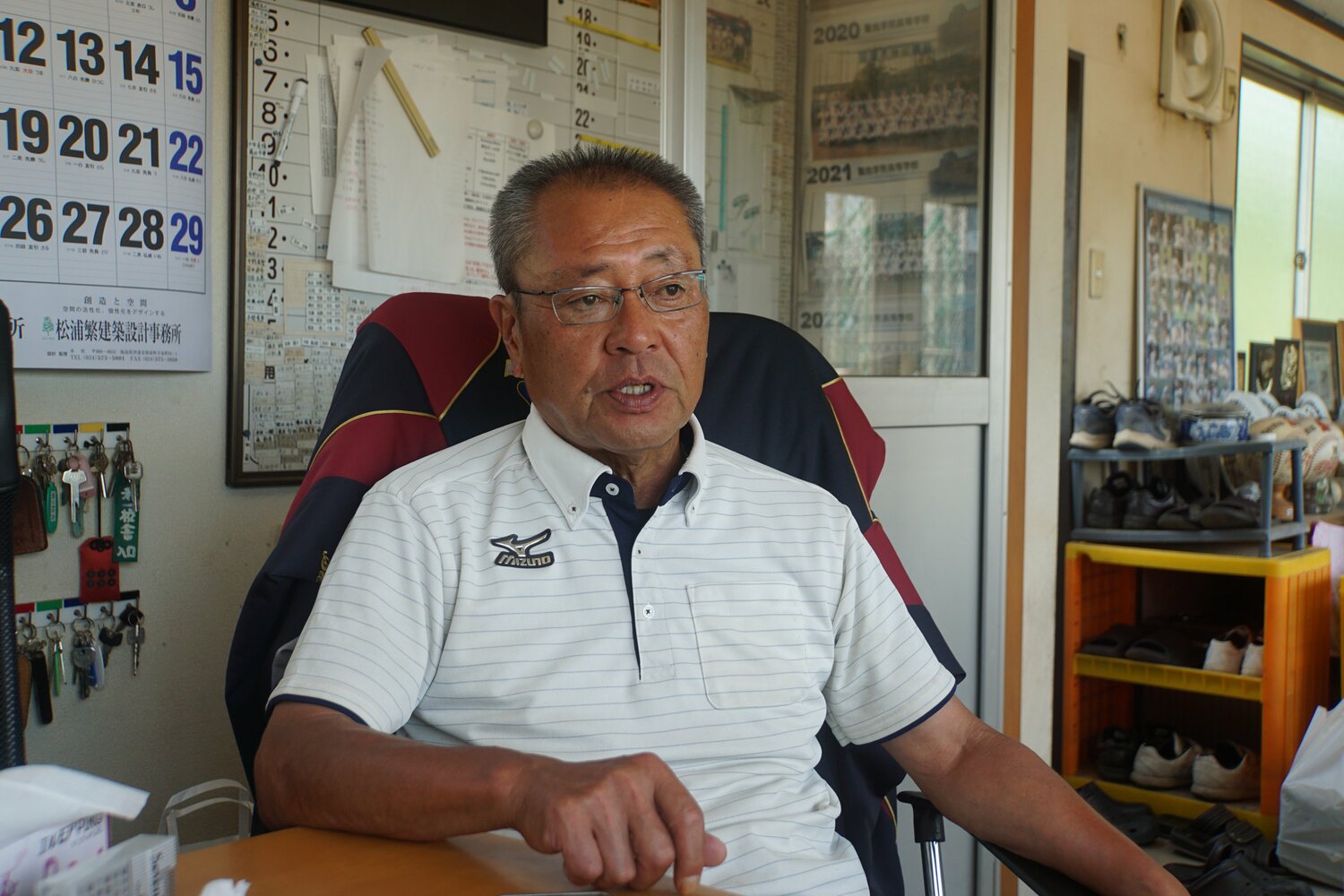 取材に応じた聖光学院の斎藤智也監督　©Kei Nakamura