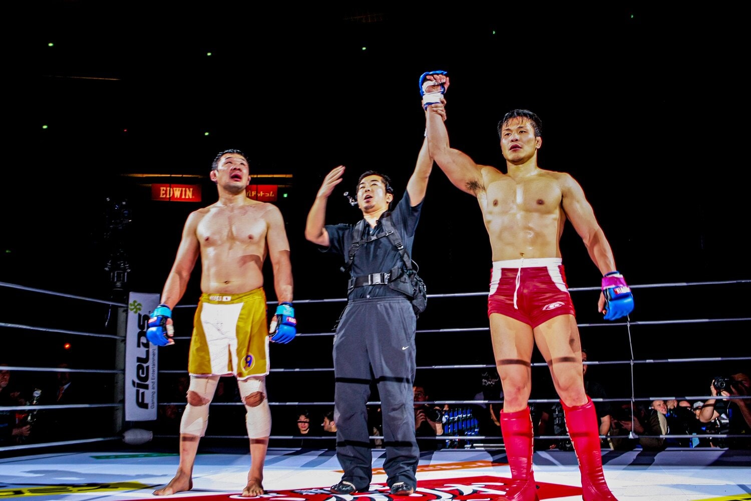 UWFインターナショナル時代からのライバルである田村潔司vs桜庭和志が実現したのは、PRIDE消滅後の2008年大晦日だった　©Susumu Nagao