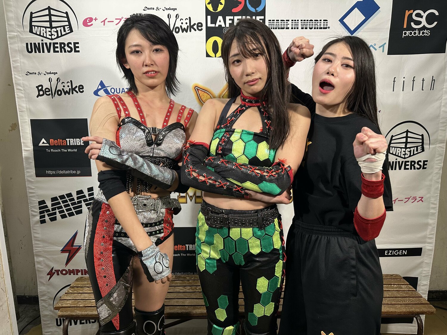 左から咲村良子、勇気みなみ、橘渚　©Norihiro Hashimoto