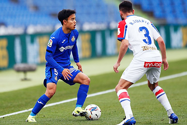 当初はサイド寄りでのプレー、かと見られたが……©Daisuke Nakashima