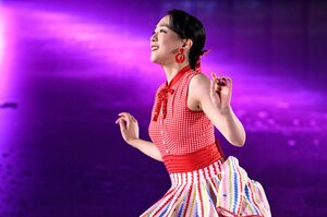 【NEW】「いつかパートナーと滑りたいと思って」浅田真央31歳がアイスショー「BEYOND」に込めた想い。愛を深めるシーンは官能的に…