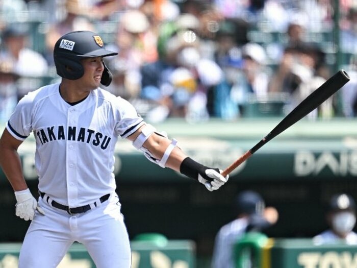 “ドラ1候補”浅野翔吾（高松商）がスゴいのは「バットが1cm長いから」浅野も松尾汐恩（大阪桐蔭）も愛用するセミオーダーバットの正体＜Number Web＞ photograph by Nanae Suzuki