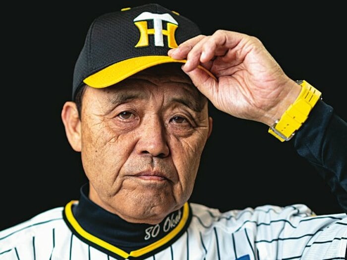 「絶対に勝たなあかんと思ってやってない」岡田彰布監督が語る阪神タイガースの勝ち方「打たんでもいいって言ってるのに、勝手に打ちよる（笑）」＜Number Web＞ photograph by Takuya Sugiyama