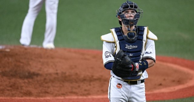 若月健也捕手　ハイクオリティユニフォーム　オリックス　♯2 若月健矢 #新背番号 #2 #第2クール #スタート #Bsグッズ #Bs2021