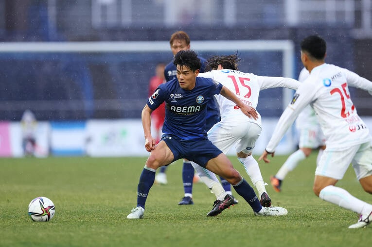 町田ゼルビア時代の佐野海舟。後にオーバートレーニング症候群を患っていたことを明かしている　©︎Naoki Morita/AFLO SPORT