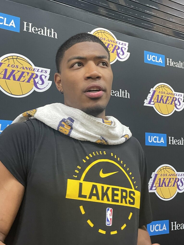 メディア対応する八村塁（写真＝筆者撮影）